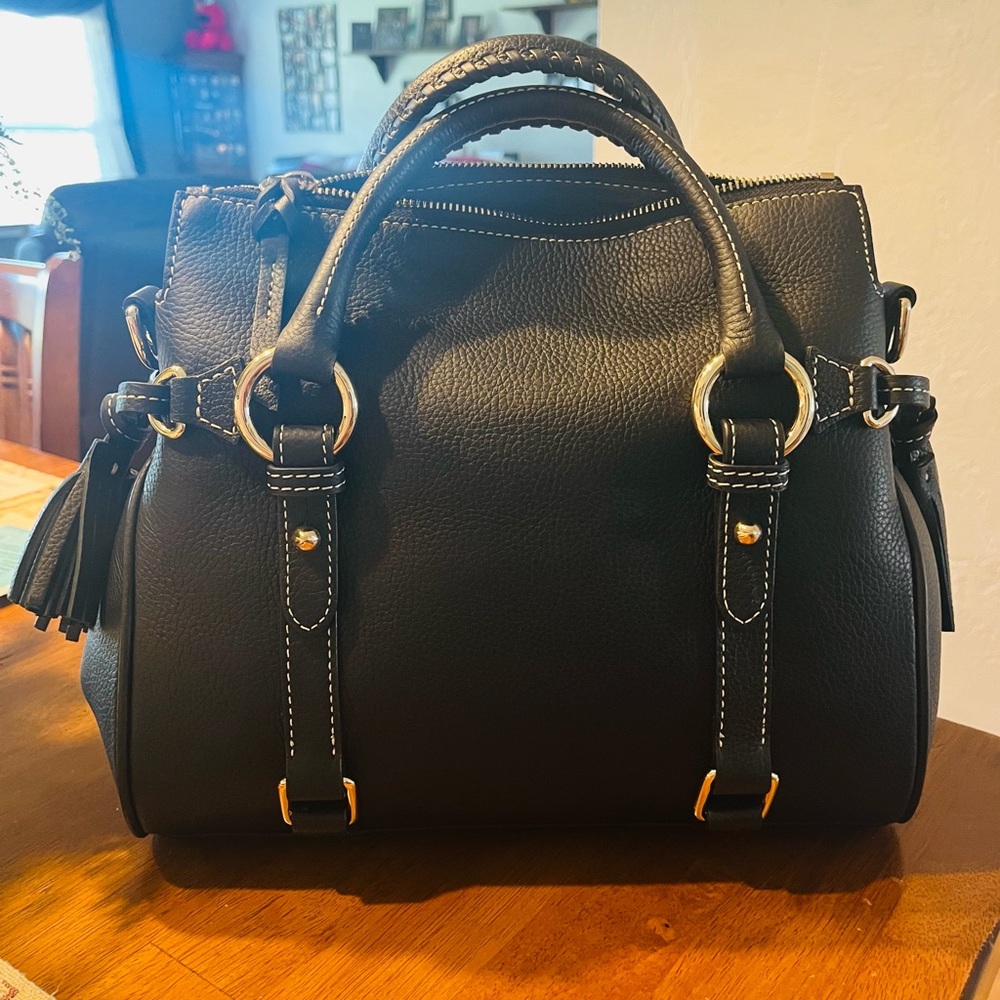 Dooney and Bourke satchel - Picture 2 of 9